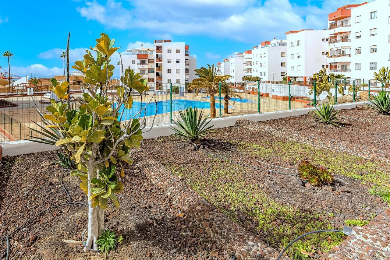 Luxury 3 Bedroom Perla Del Mar Адехе Екстериор снимка