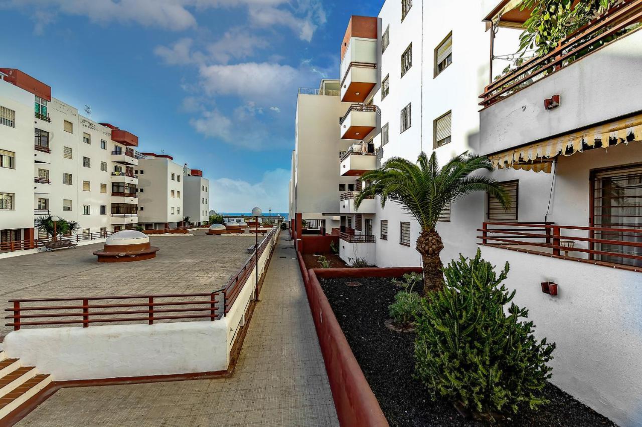 Luxury 3 Bedroom Perla Del Mar Адехе Екстериор снимка